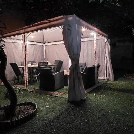 Appartamento Grace's Garden, Cagliari, Sardegna *